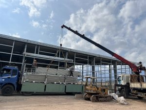 Tu Van Thi Cong Panel Cach Nhiet 300x225 1