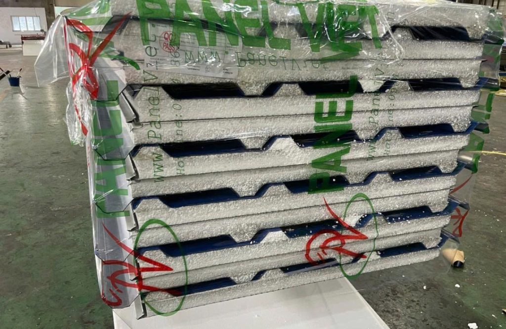 mái panel EPS tôn Đông Á chất lượng cao