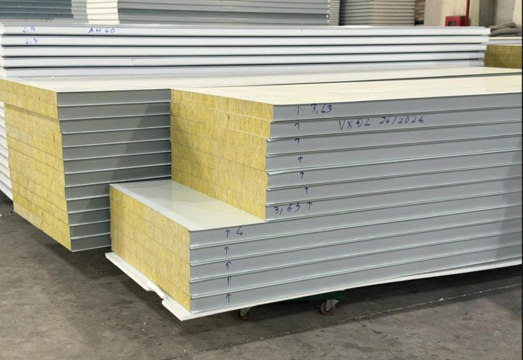 Panel Tôn Zem Mỏng Nhất Giá Bao Nhiêu